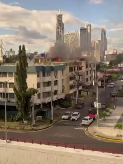 Vídeo | Fuego en plena ciudad: Alarma por incendio en edificio de El Paical