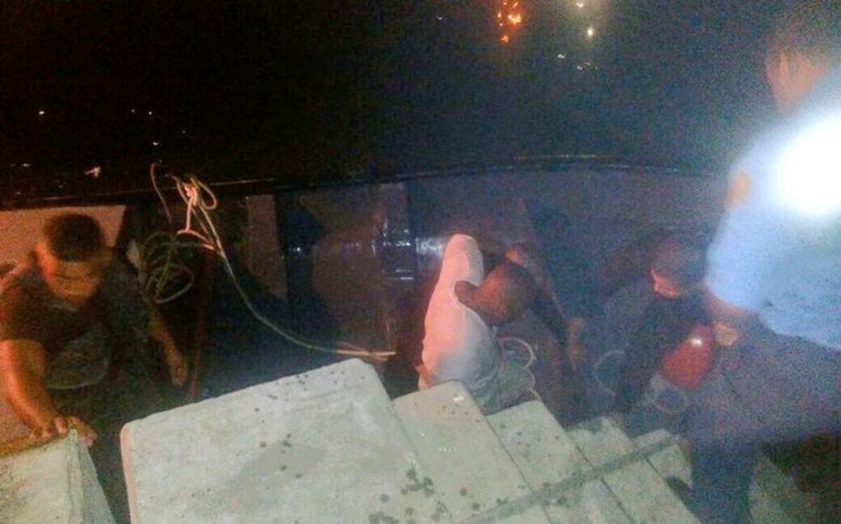 Rescatan con vida a persona que cayó al mar en Cinta Costera