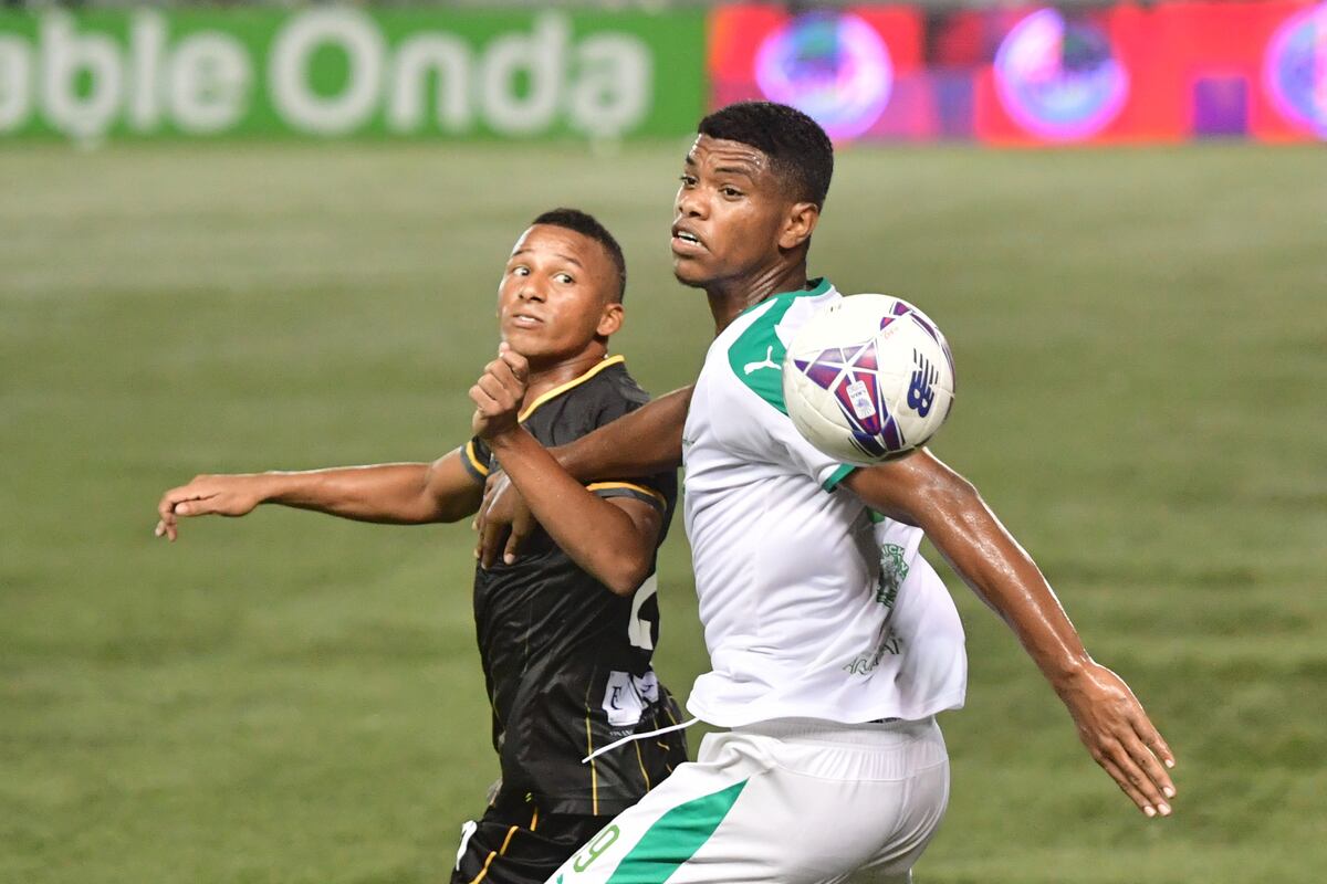 Williams marca en el tiempo extra y Costa del Este liquida a un León que rozó el milagro