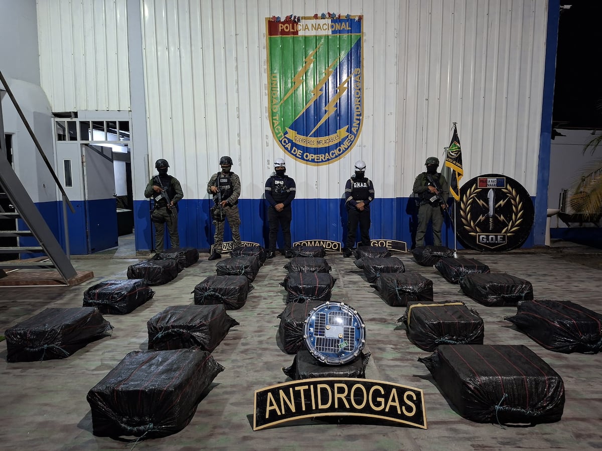Panamá intercepta cargamento en buque: 900 paquetes de droga que venían de Ecuador  e iban rumbo a Italia
