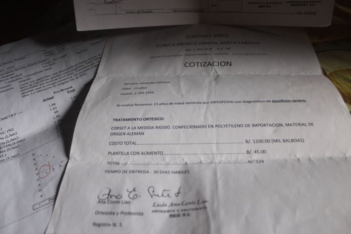 AYUDEMOS A ARIANNE. Desde que le detectaron escoliosis severa su vida cambió 