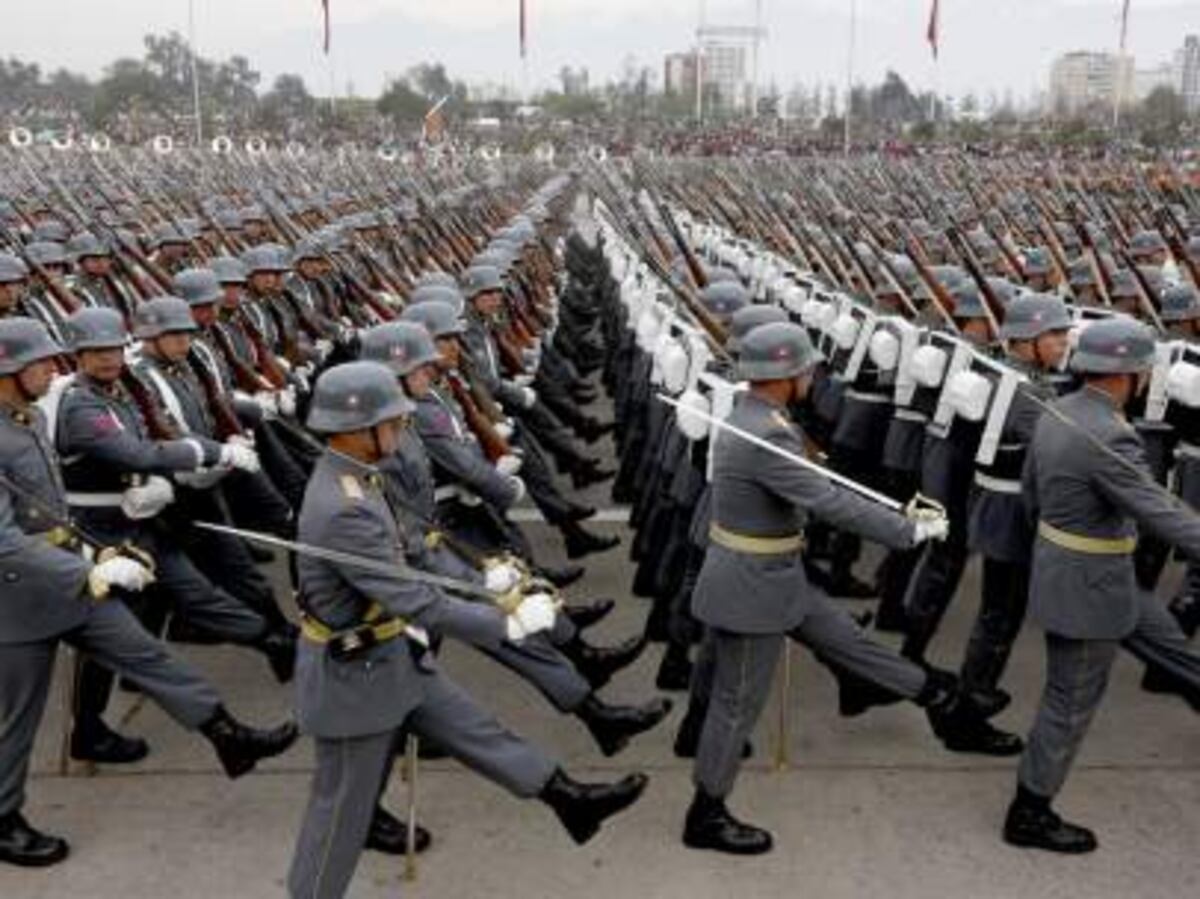 Ejército chileno en medio de escándalo por vender armas a narcos