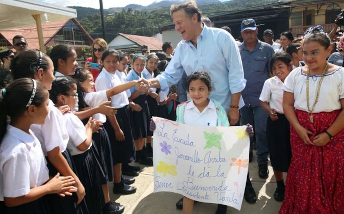 Así fue el estreno del Centro Educativo Básico General Josefa Montero