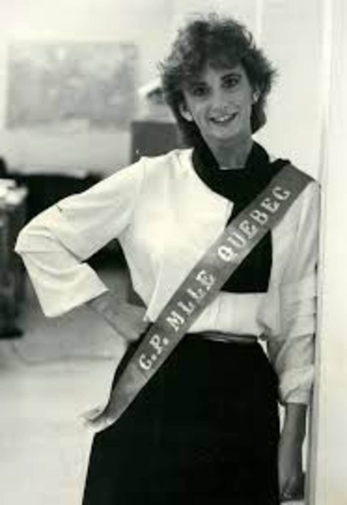 Exreina de belleza se ganó la lotería y donó todo a una buena causa