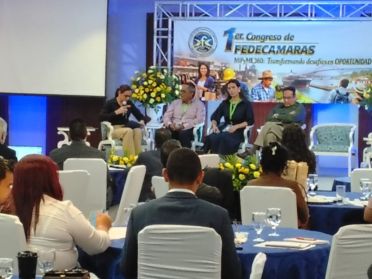Fedecámaras oficializa su compromiso con el microempresario