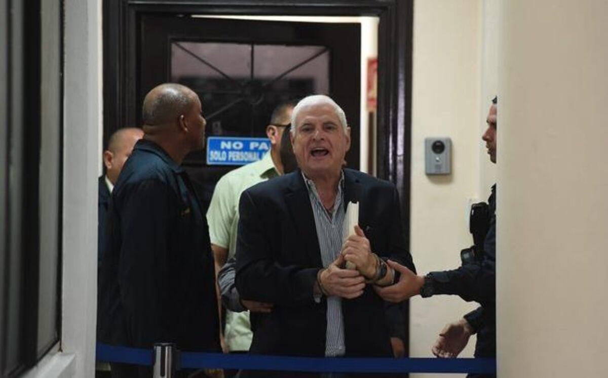 Martinelli demanda a vicepresidenta Isabel De Saint Malo por $20 millones