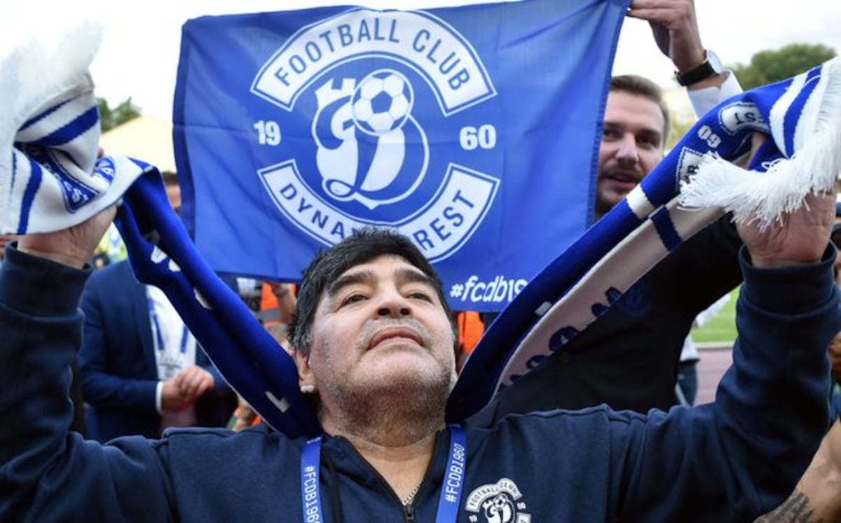 Después del show del Mundial hay clubes que creen en Maradona en Bielorrusia