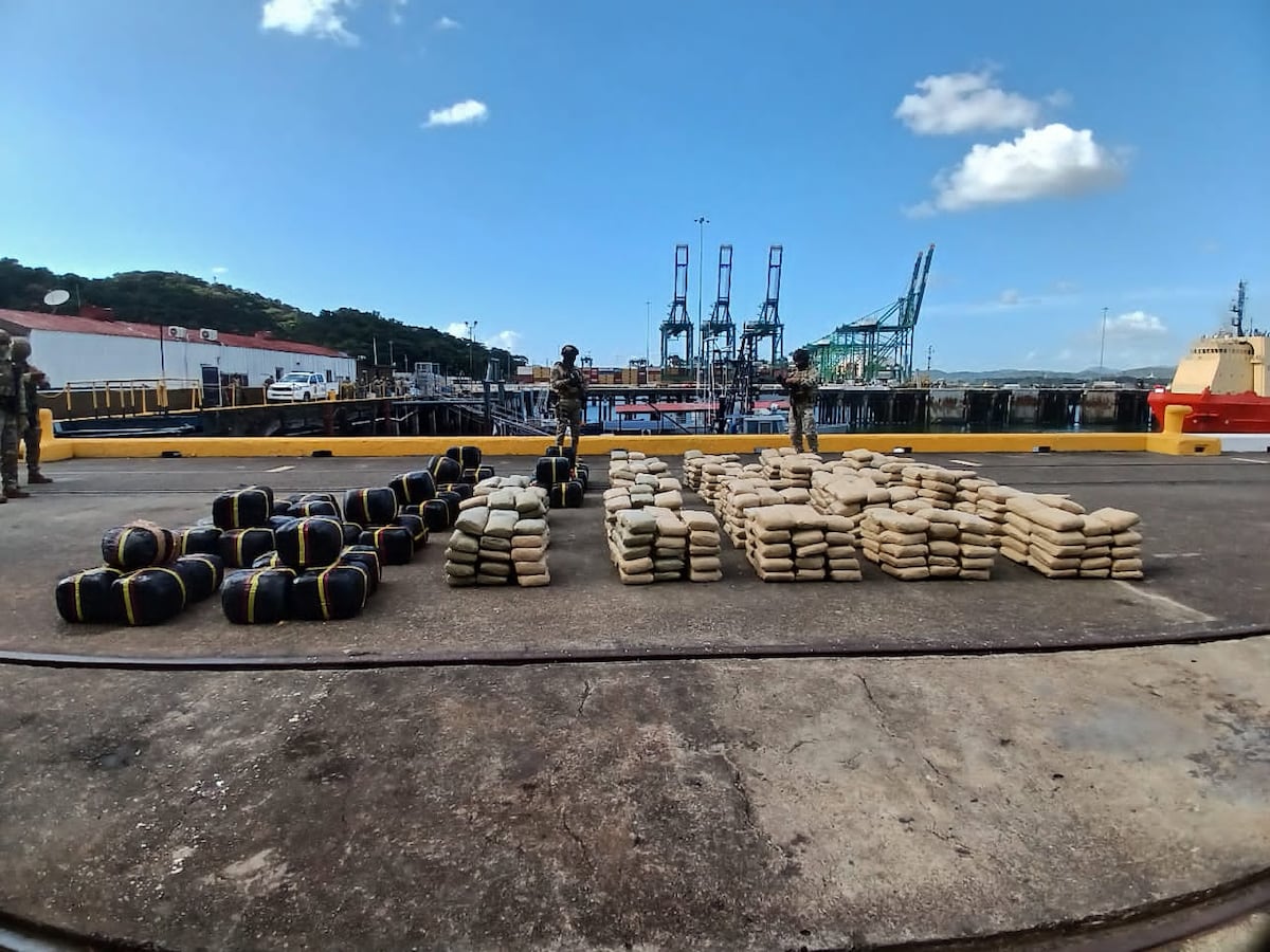 Tom y Jerry en los bultos: más de 900 paquetes caen en Archipiélago de Las Perlas 