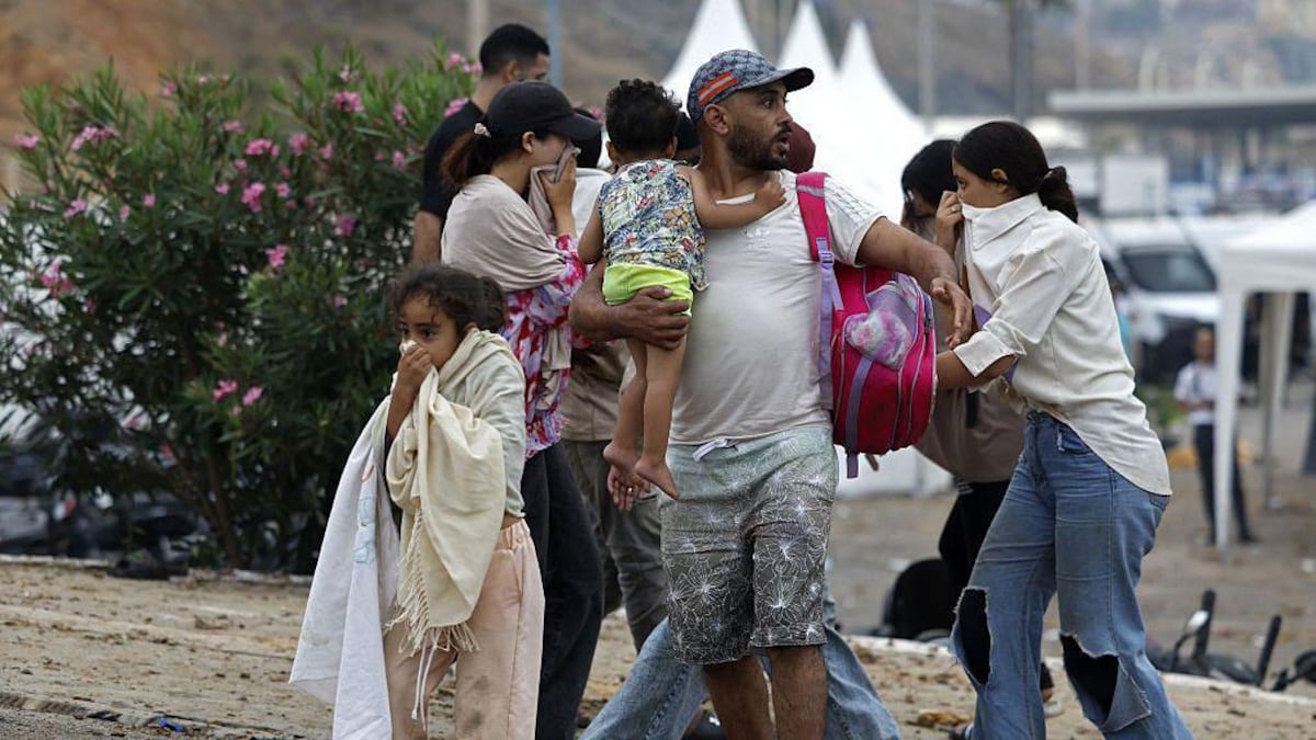 Entrada masiva de migrantes desborda Ceuta y obliga a desplegar al Ejército