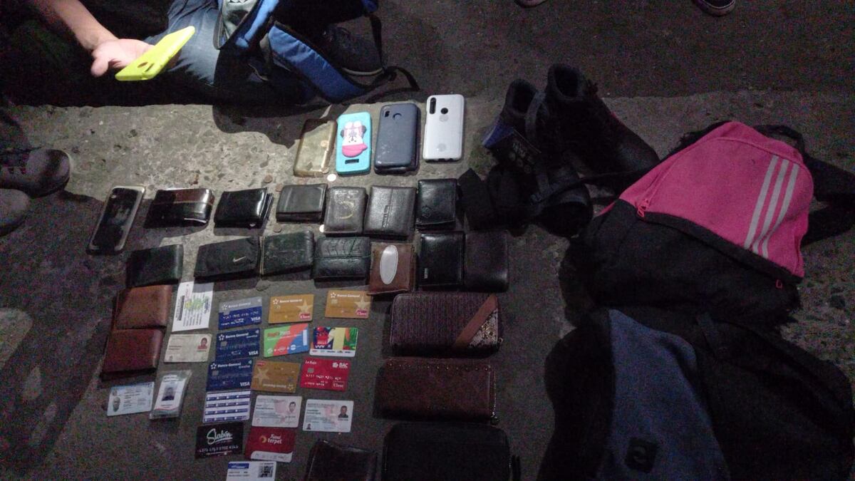 Capturan al primero. Policía Nacional da con la detención de uno de los  implicados del atraco al bus  expreso Panamá - La  Chorrera