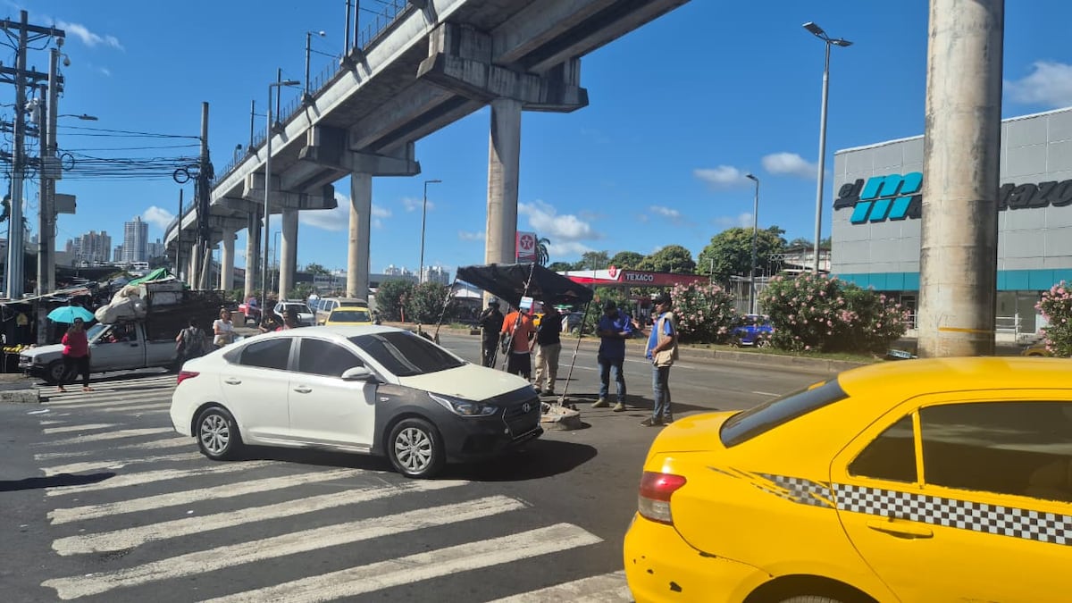 Sacan a los buhoneros de la isleta de la Gran Estación