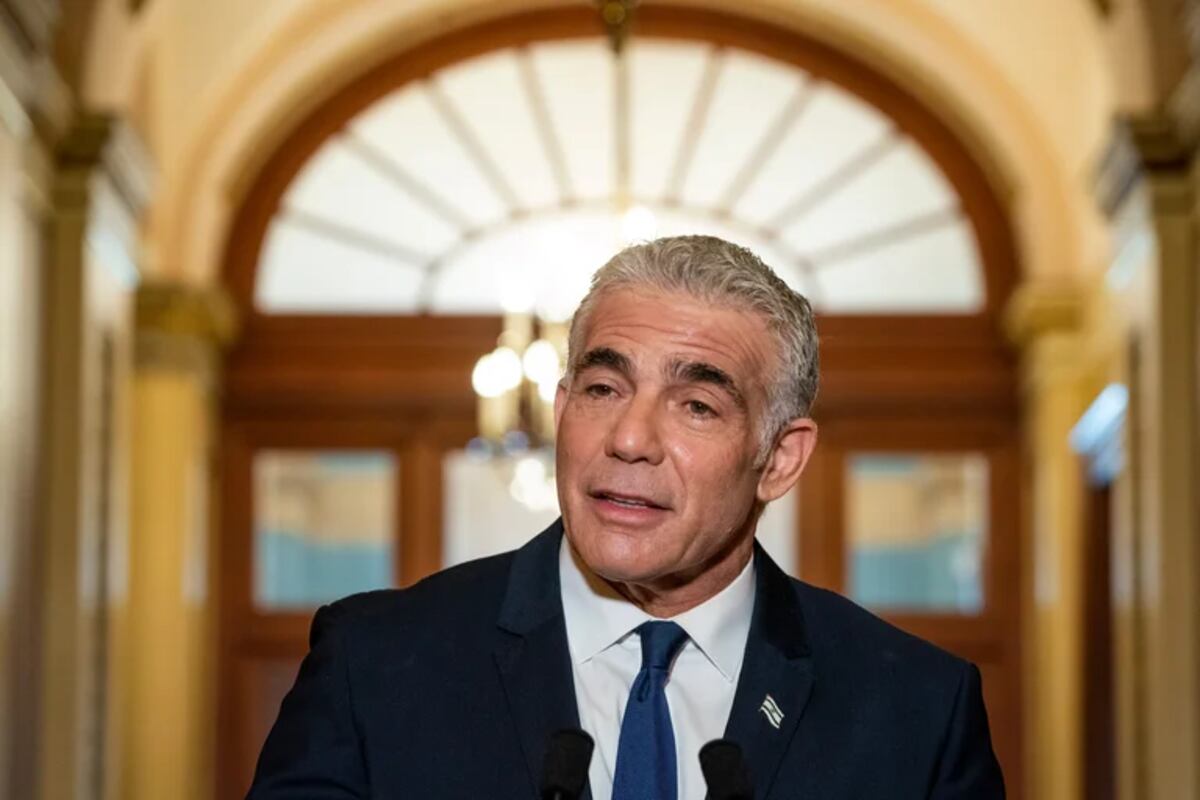 Ministro de Relaciones Exteriores de Israel, Yair Lapid, se pronuncia por ataque ruso a Ucrania