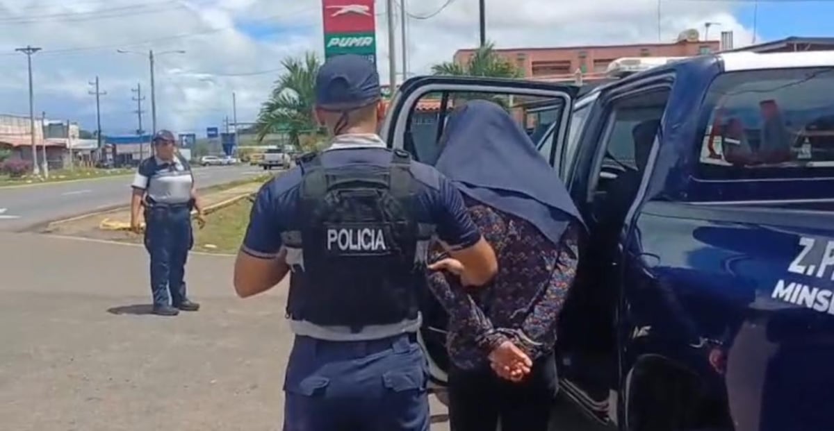 ¡Horror! Joven muere apuñalada por su expareja en parque de Aguadulce