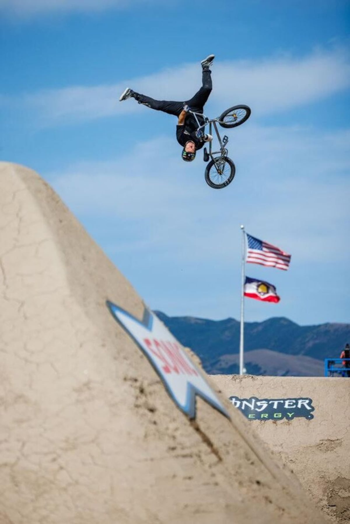 ¡Explosivo final en Salt Lake City! Ryan Williams vuela alto y se lleva el oro en BMX Dirt