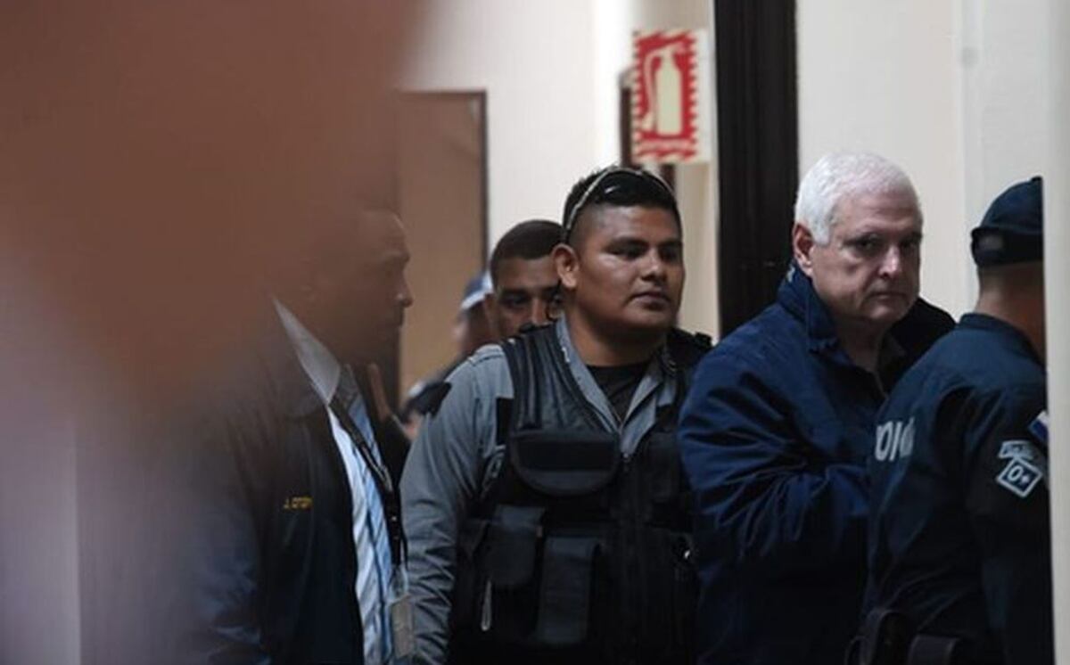 SIP critica 'presiones' legales de Martinelli para callar a prensa panameña