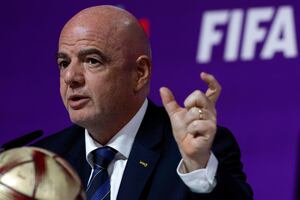 Ligas europeas denuncian a la FIFA