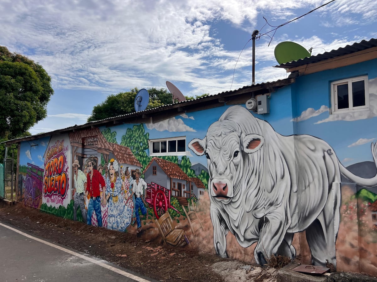 Pedasí se convierte en galería abierta: diez murales narran identidad, memoria y tradición del distrito