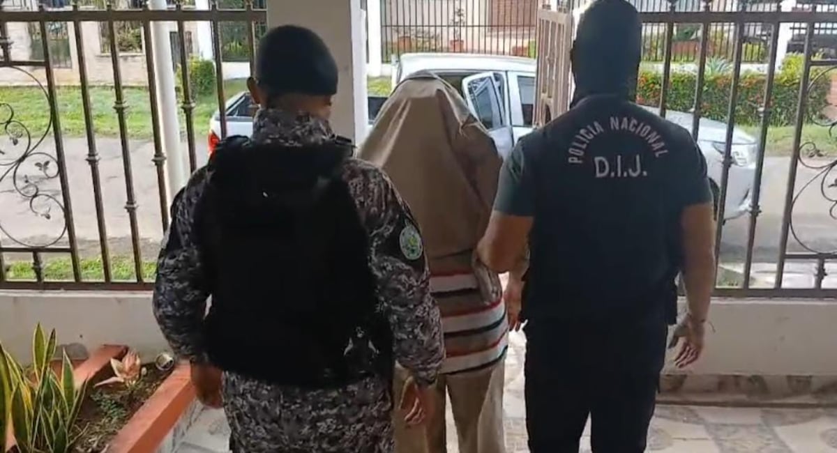 ¡Casi 54 años después! Aprehenden a sospechoso por el homicidio del padre Héctor Gallego