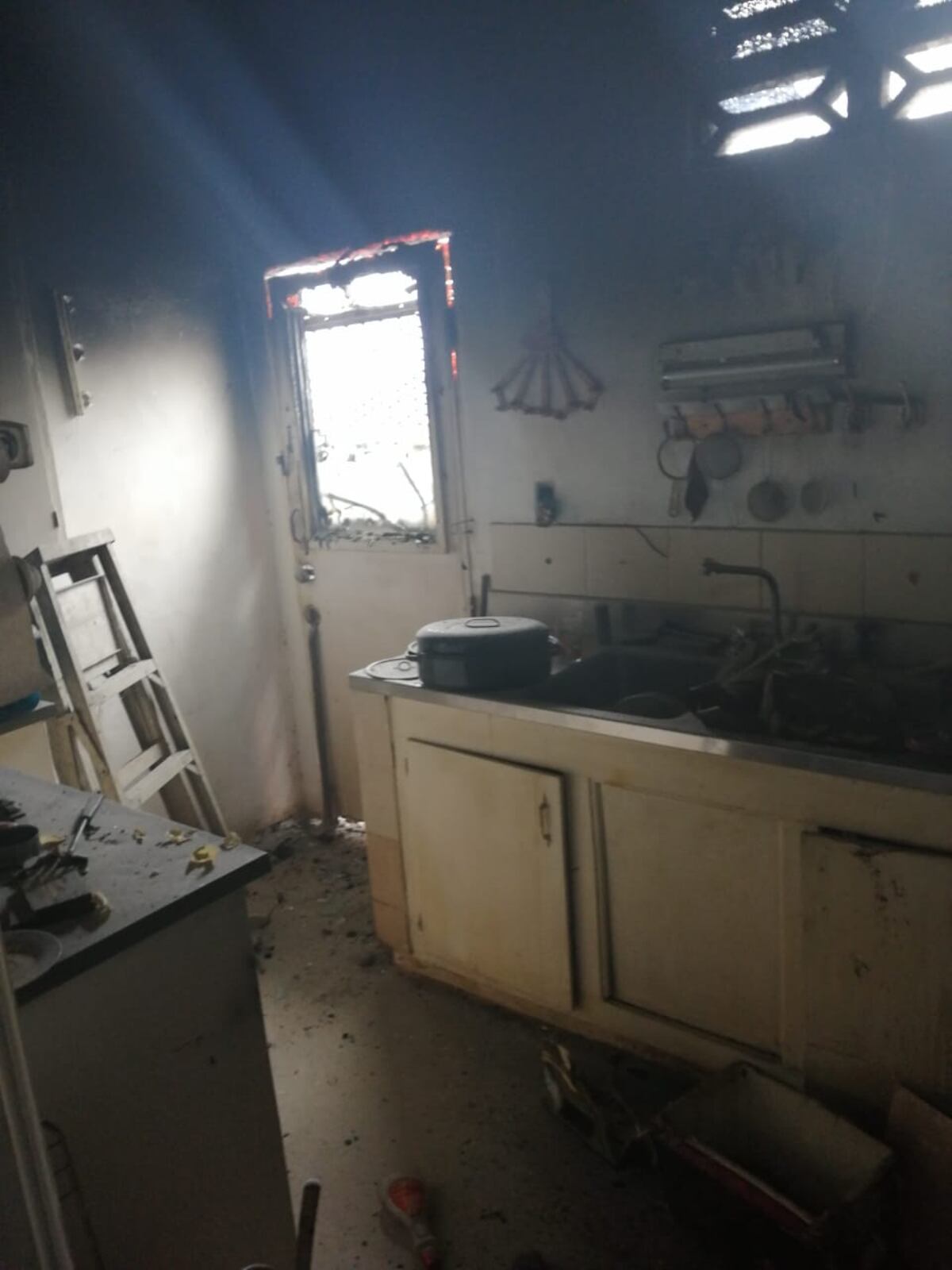 Arde residencia en La Chorrera