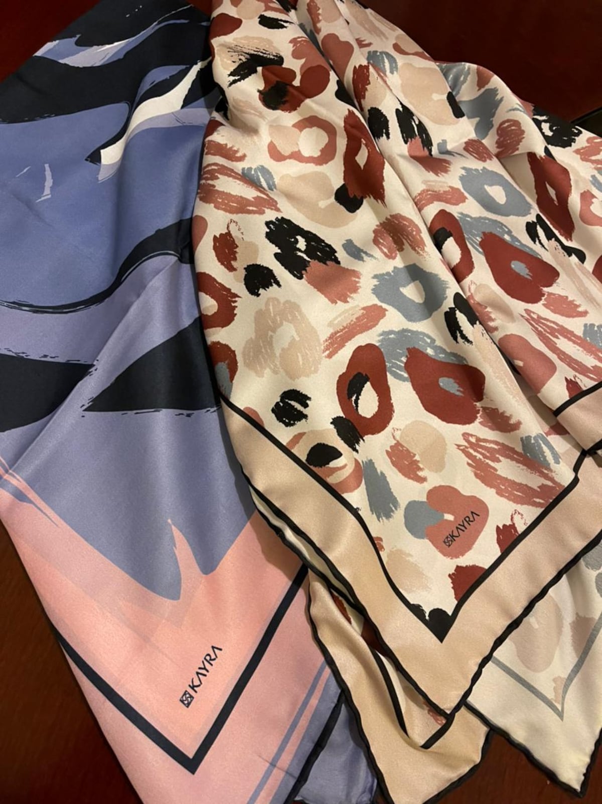 Tuvimos acceso a imágenes de la diputada Kayra y su príncipe por Turquía, donde hay una marca con su nombre