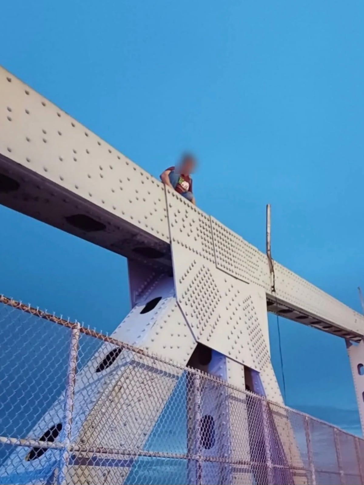 La historia de cómo la oración del subteniente Erick Rodríguez cambió todo en el Puente de las Américas