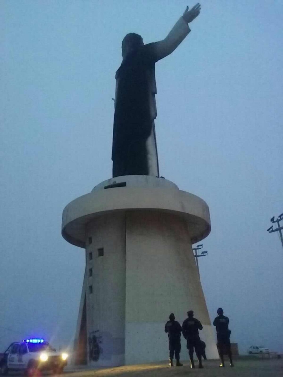 VIDEO| Arde estatua gigante de Cristo Redentor donada por Odebrecht