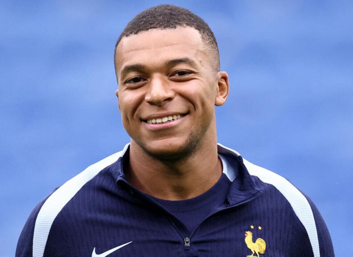 Mbappé regresa con Francia: El capitán vuelve tras seis meses de incertidumbre