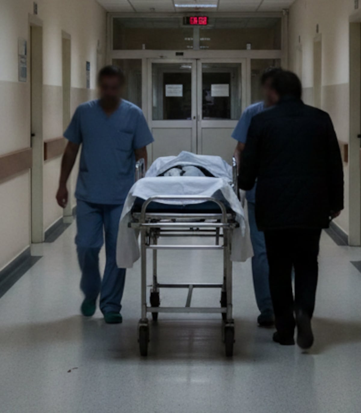 Menor de 12 años llega con vómitos al hospital y muere minutos después