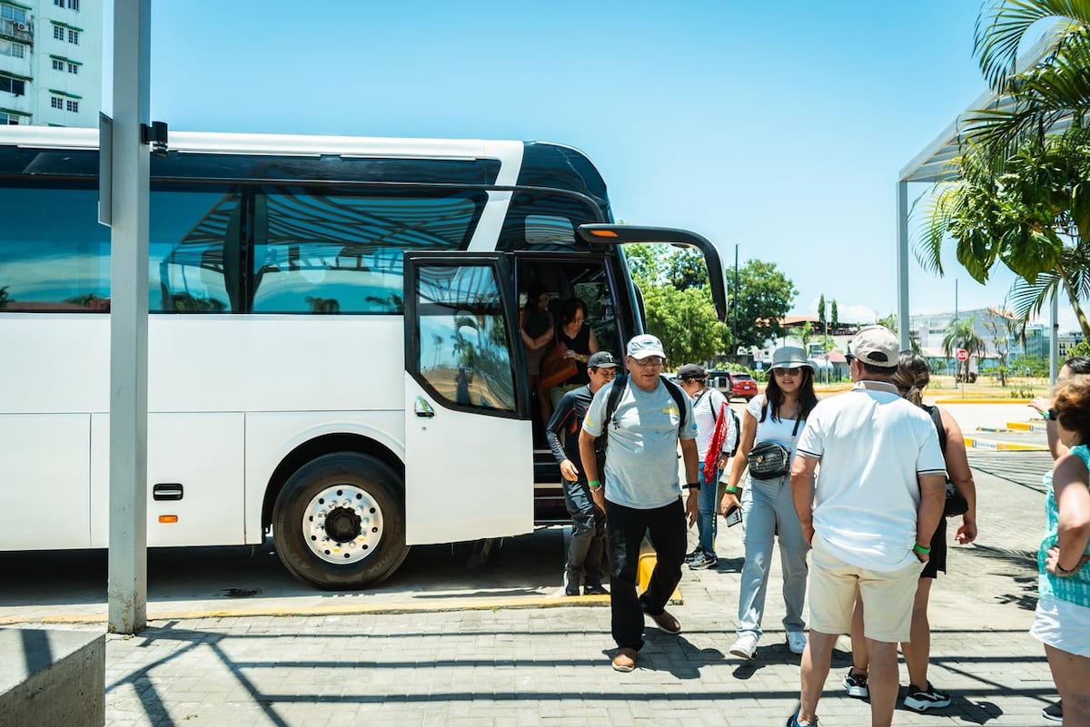 Cierran paso a buses grandes en el Casco y habilitan acceso por Puerta Sur