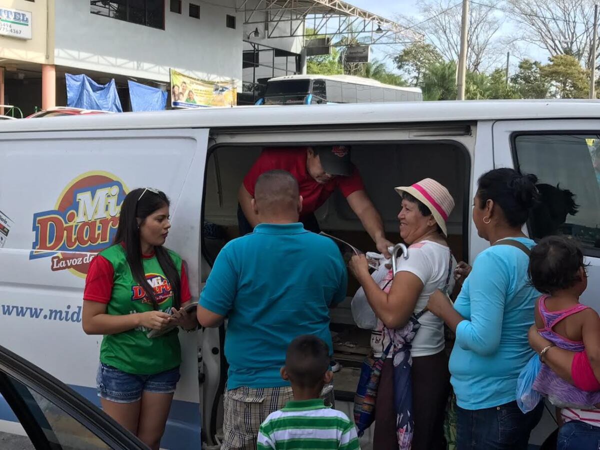 Panameños contentos con la Bolsa Carnavalera de Mi Diario 