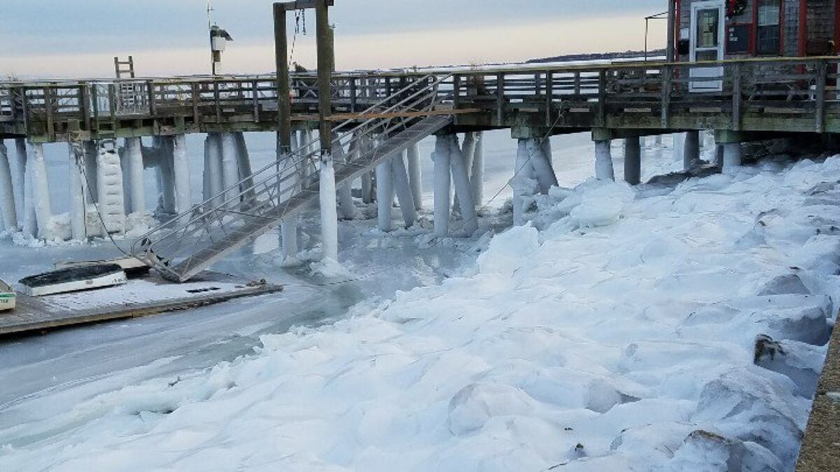 ¡IMPRESIONANTE! El océano Atlántico se congeló
