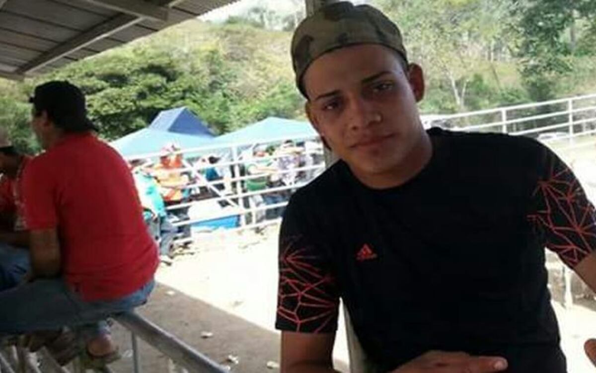 PILLAN AL HOMICIDA. E identifican a conductor de bus que asesinaron