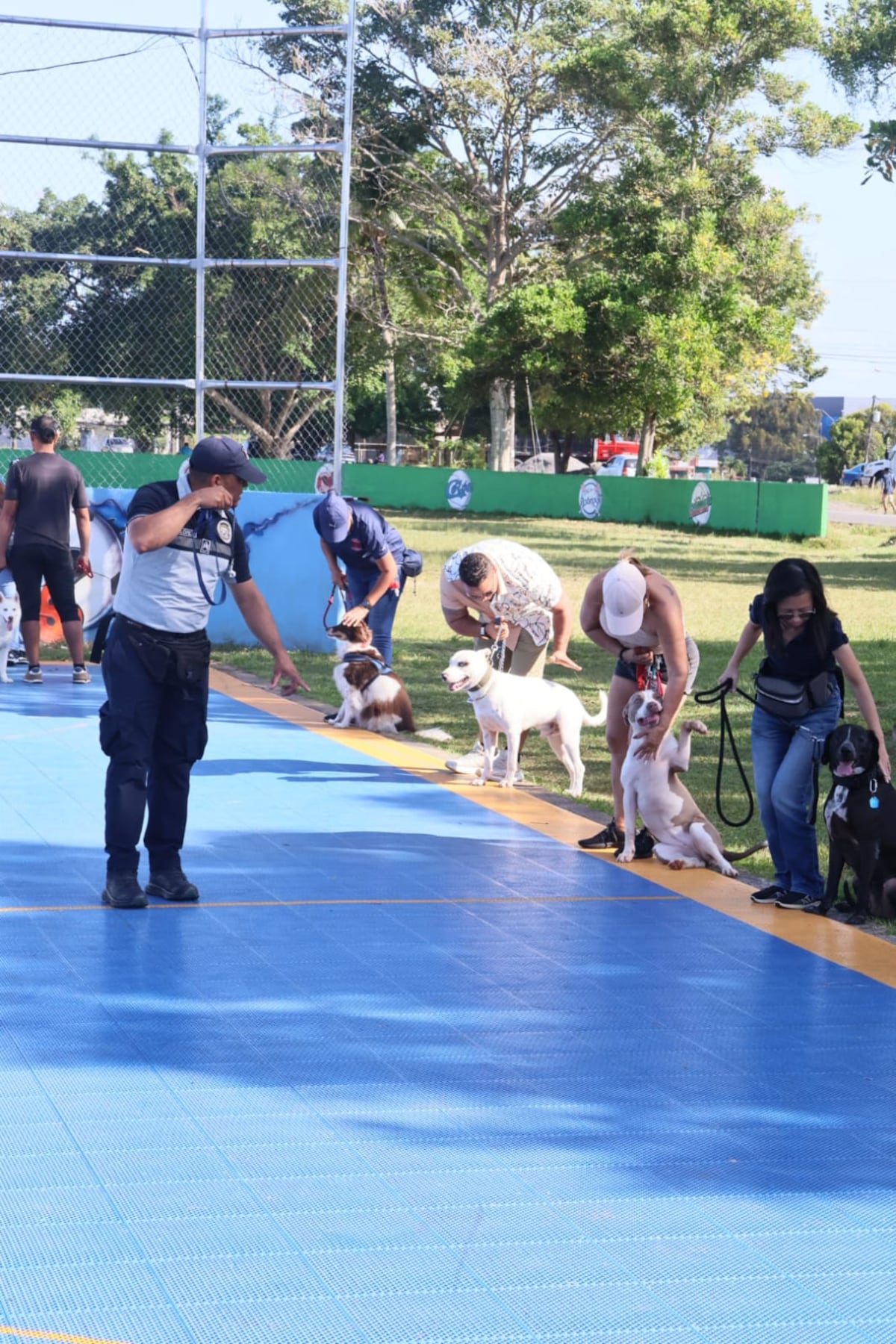 Perritos se gradúan para patrullar en La Chorrera