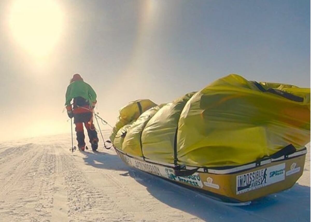 Un estadounidense se convirtió en el primer hombre en cruzar la Antártida solo
