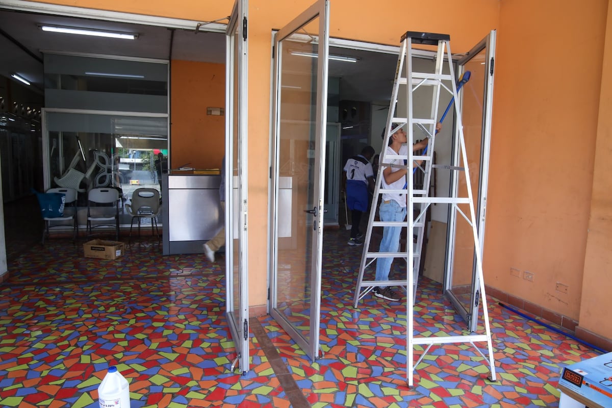 De deterioro a renovación: arreglan el espacio de los artesanos en Panamá Viejo