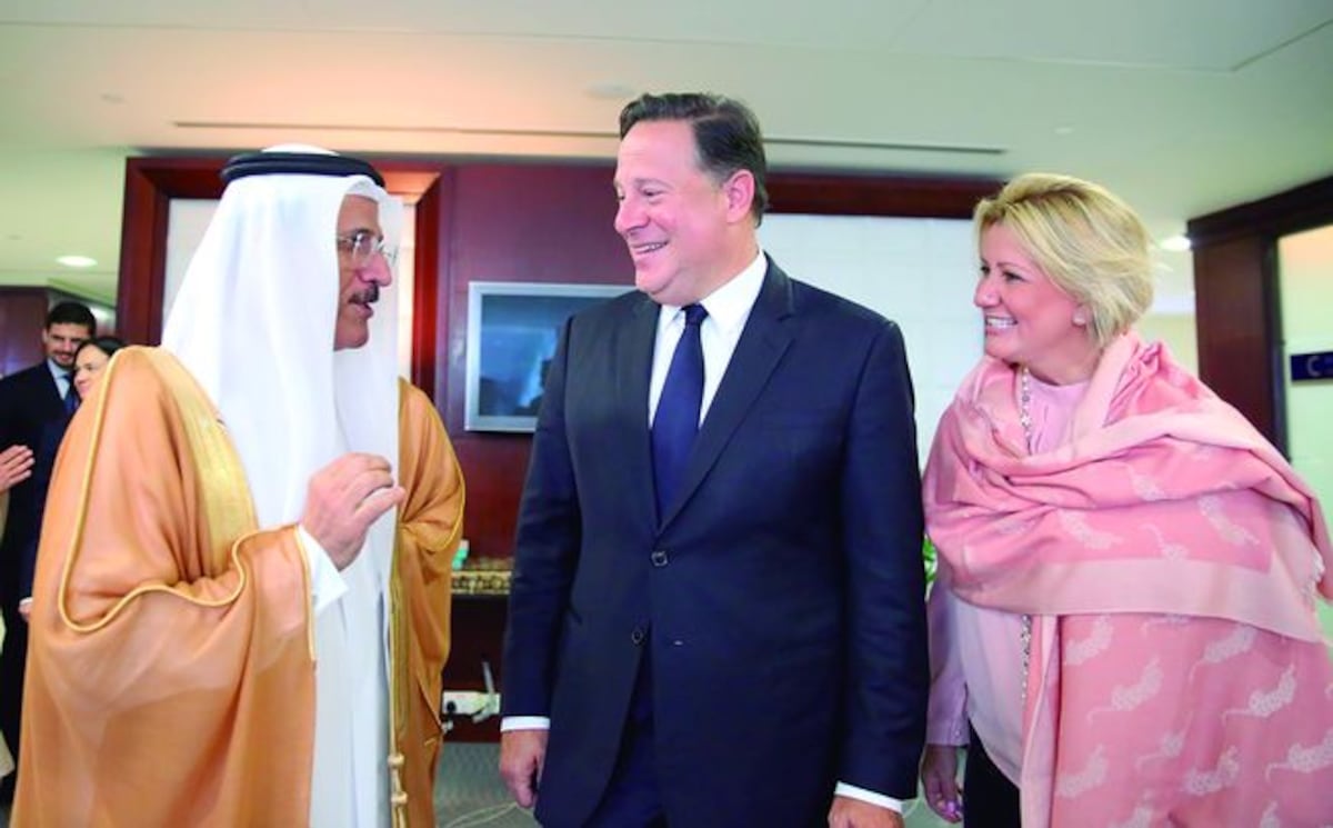 ¡SANTO! Opiniones divididas por viaje de Varela a Dubái 