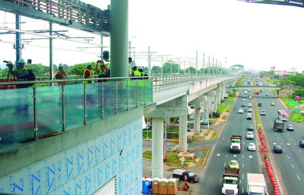 A buen ritmo. Línea 2 alcanza el 85% de avance 