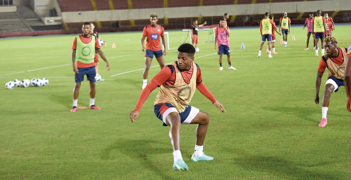 La Roja solo piensa en ganar en el estadio Rommel Fernández