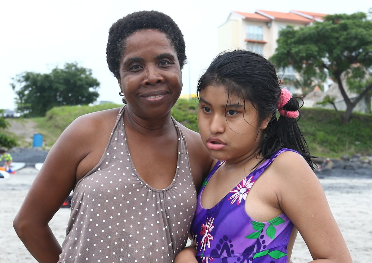 Conoce cómo se unen el surf y el autismo en Panamá