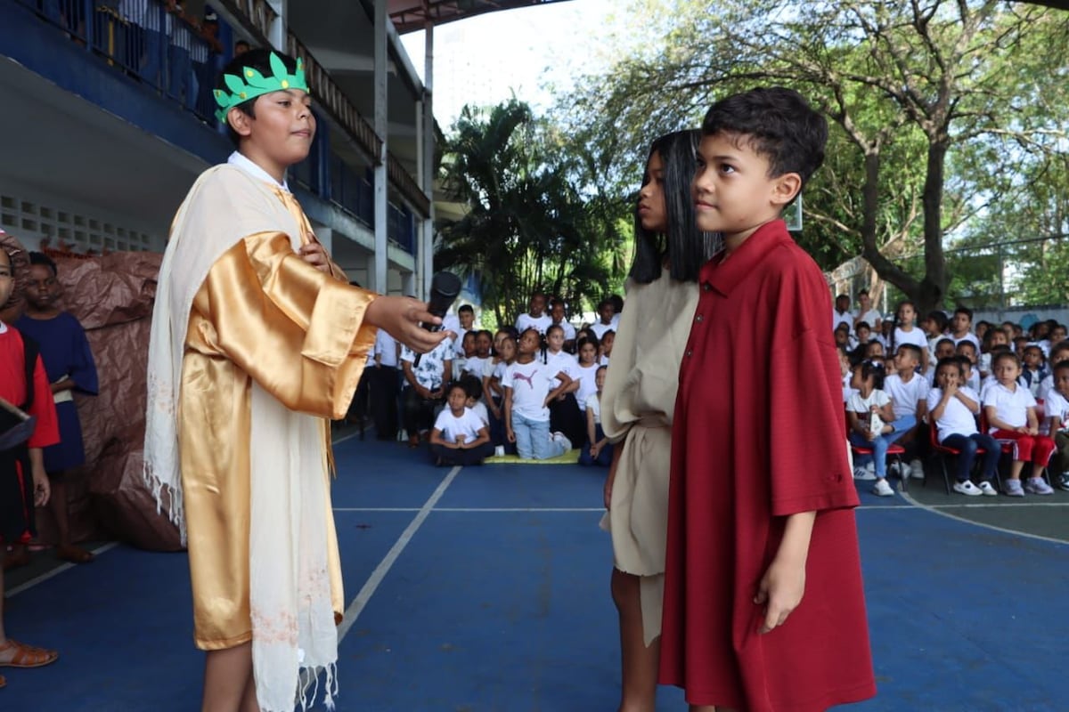 Dramatización conmueve: niños representan la Semana Santa con fe