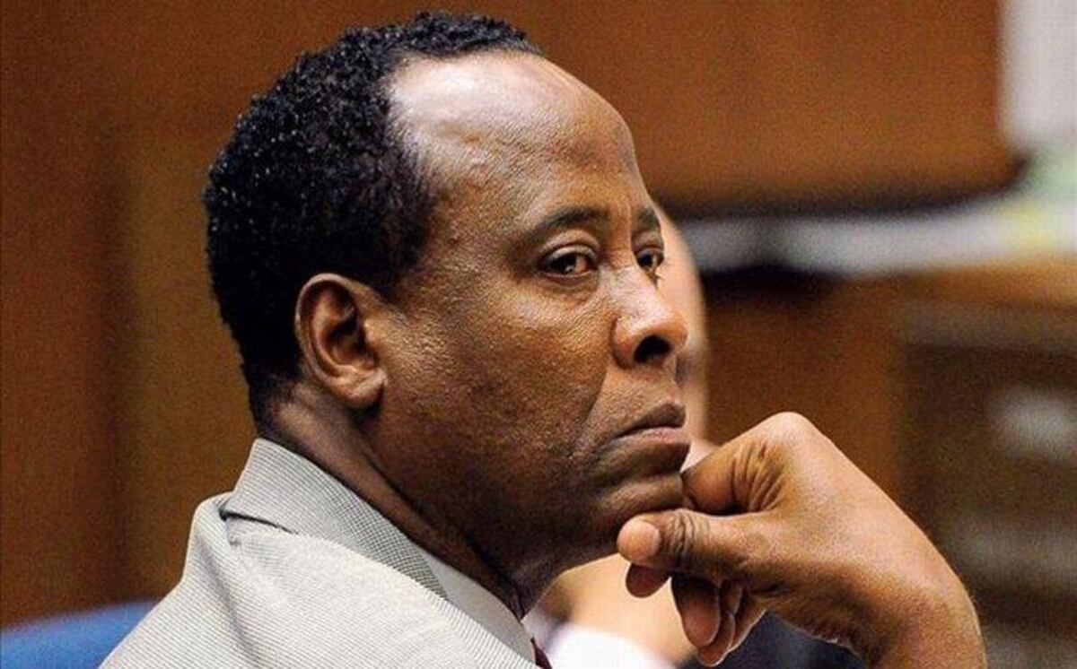 Revela médico: 'Michael Jackson fue 'castrado químicamente' por su padre'