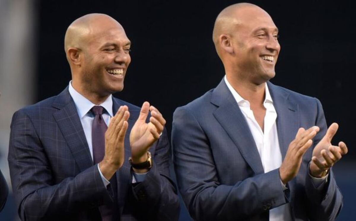 Derek Jeter celebra que Mariano Rivera haya ingresado al Salón de la Fama