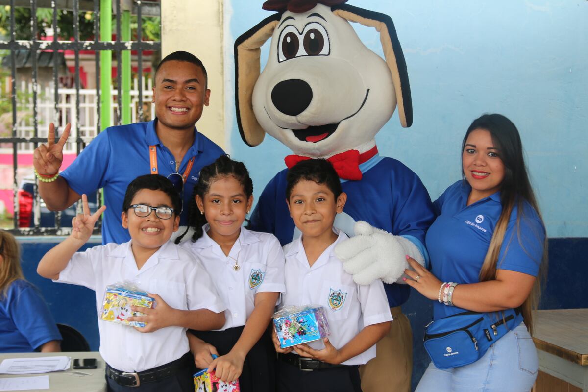 Caja de Ahorros celebra con todo sus 86 años