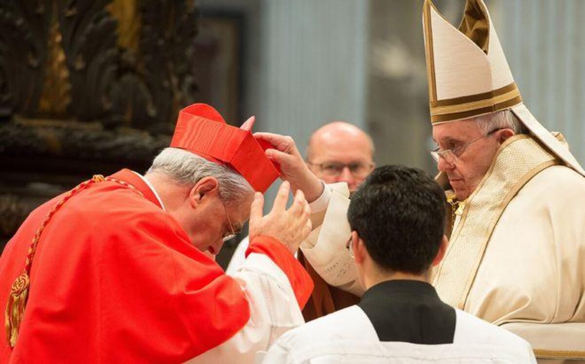  Cardenal José Luis  Lacunza es hospitalizado en Roma. Piden orar por él 
