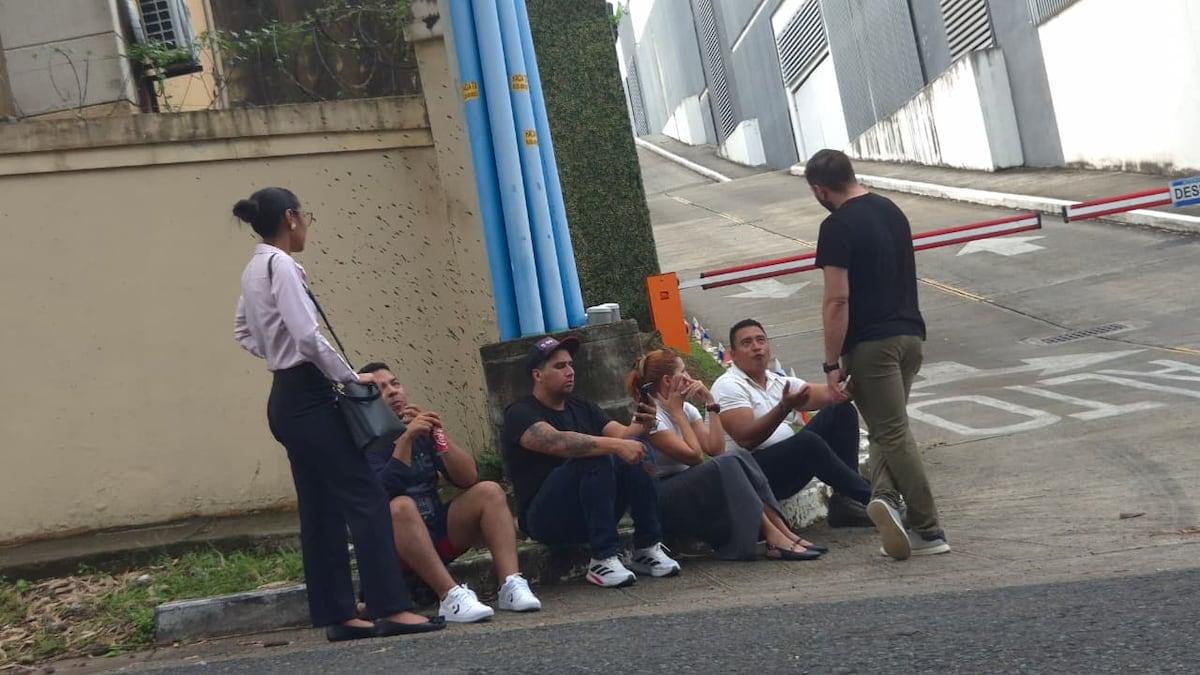 Vecinos Hablan: Dos perritos heridos y mascotas atrapadas tras explosión en Torres de Montserrat