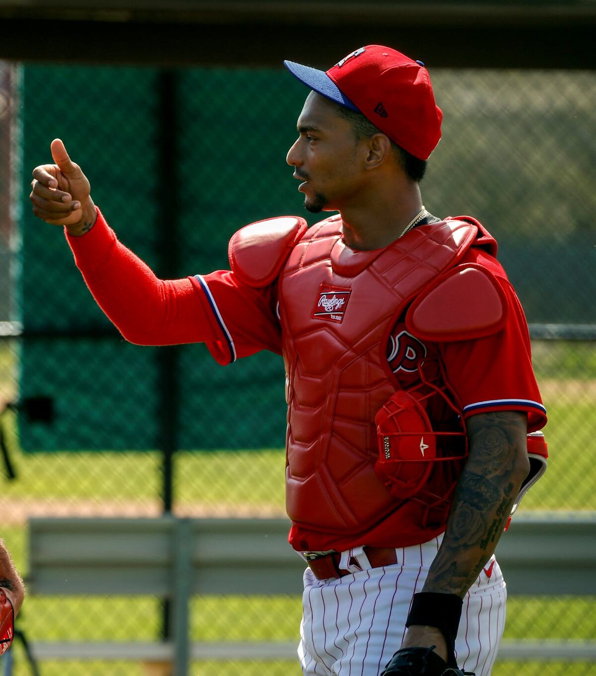 Panameño Bethancourt seguirá con los Filis de Filadelfia