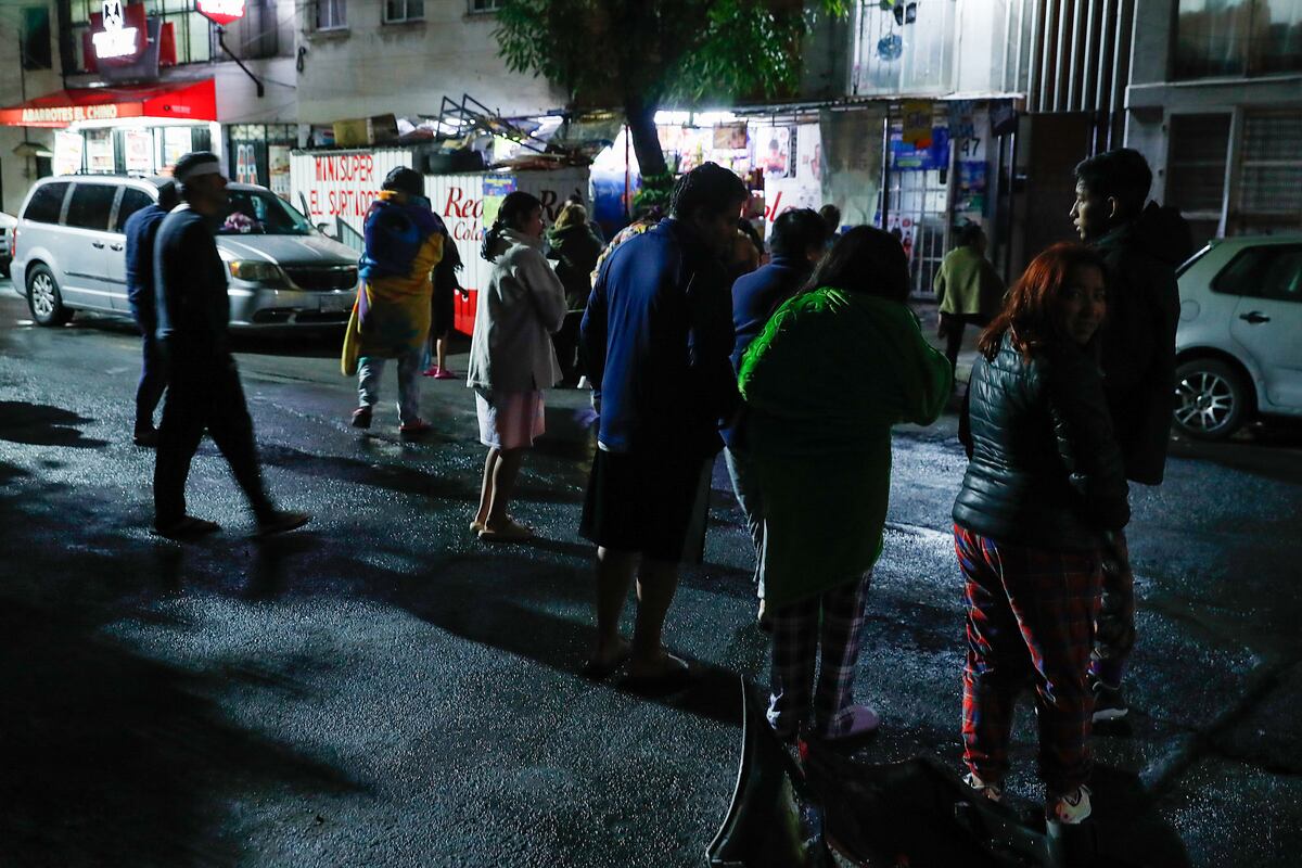 385 réplicas tras sismo en Michoacán