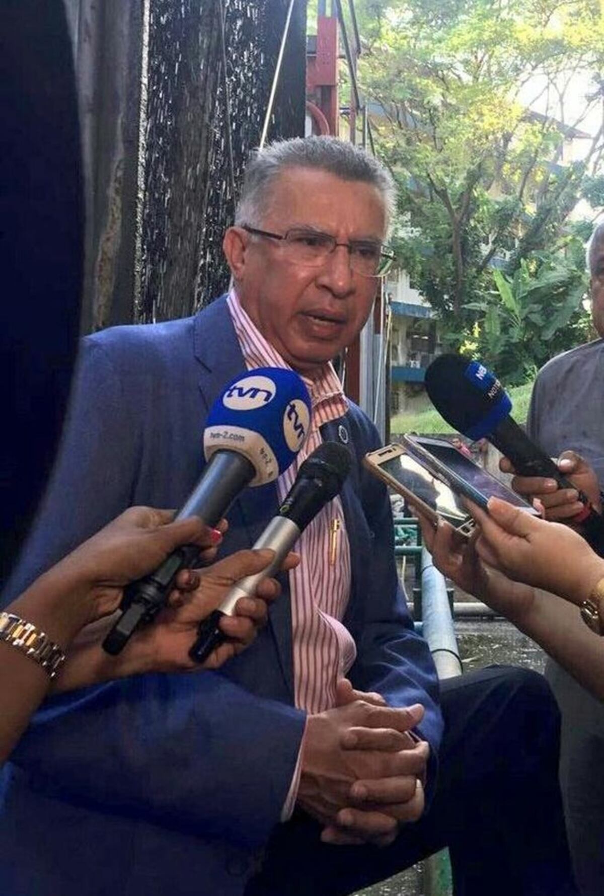 ¡MADRE SANTA! Balacera en un casino deja varios heridos