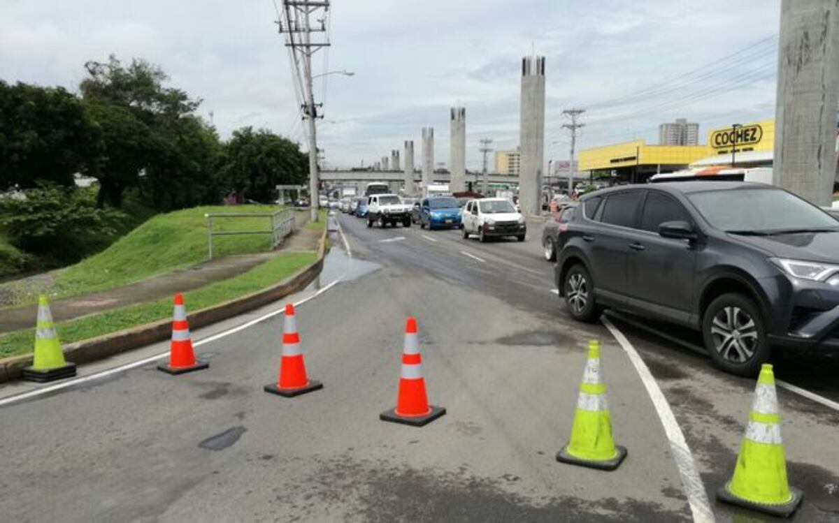 ¡POR DESNIVEL EN LOSA! Cierran puente de Villa Lucre | VIDEO