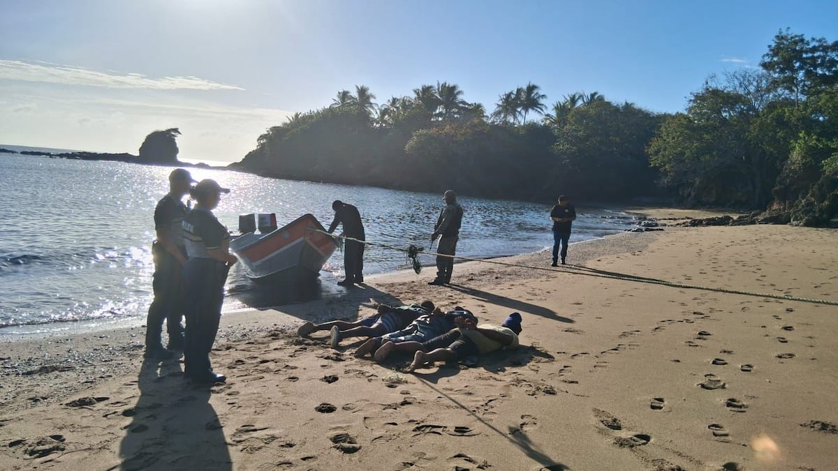 Playa al descubierto: más de mil paquetes de presunta droga caen en Los Santos